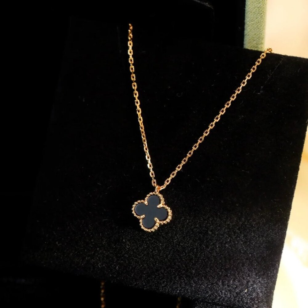 Van Cleef & Arpels Black Onyx Necklace - Picture 4 of 6